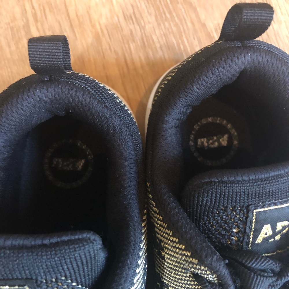 APL Techloom Pro gold/ black size 9.5 worn twice price firm! - Picture 6 of 11